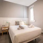 34mal1078- New&bright 2br Near Sagrada Familia Daire
