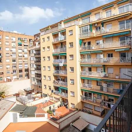 Daire 34mal1078- New&bright 2br Near Sagrada Familia *